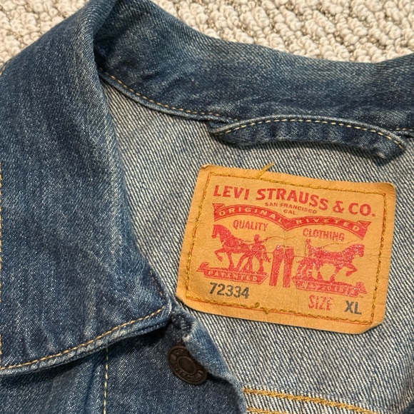 Levi's Jean jacket - Picture 3 of 4